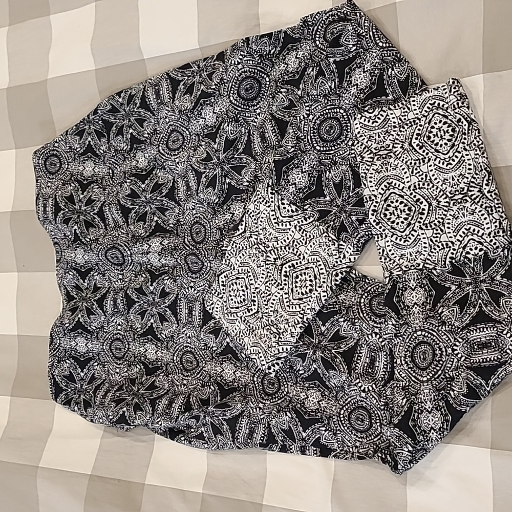 Chicos dressy or casual leggings, black and white! Part of Energy collection.